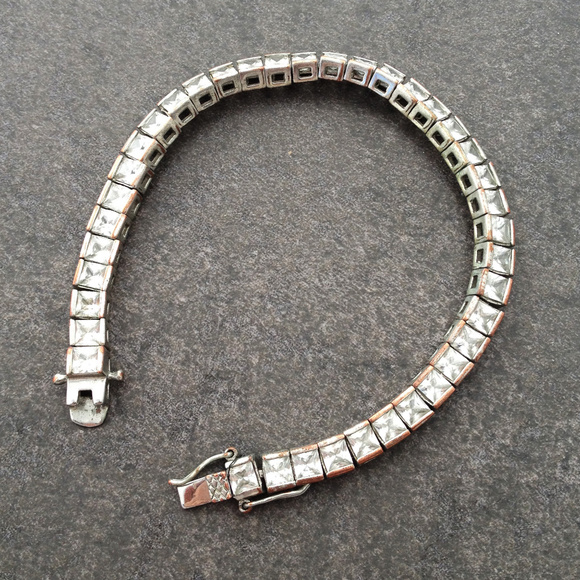 Vintage Jewelry - Vintage 50's Crystal Tennis Bracelet